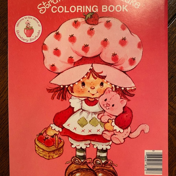 Vintage Strawberry Shortcake 🍓 Colouring Book - Picture 3 of 4
